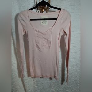 Light pink hollister long sleeve y2k sweater top